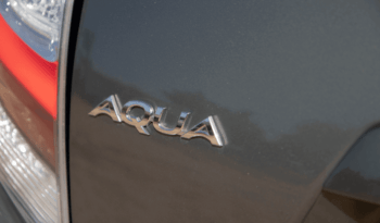 
									Toyota Aqua Cross full								