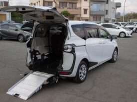 Toyota Sienta Disabled