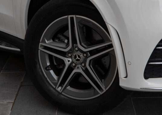 Mercedes Benz GLE 300d
