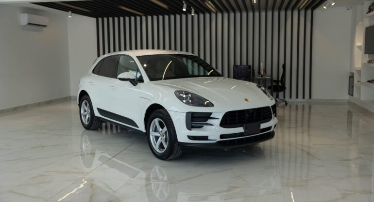 Porsche Macan 2021