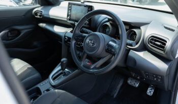 
									Toyota Yaris Cross full								