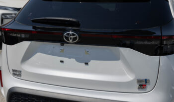 
									Toyota Yaris Cross full								