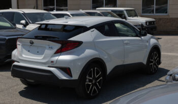 
									Toyota C-HR GR Sport full								