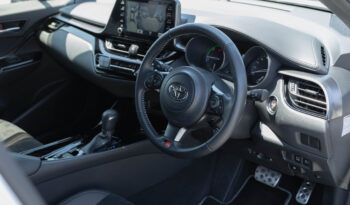 
									Toyota C-HR GR Sport full								
