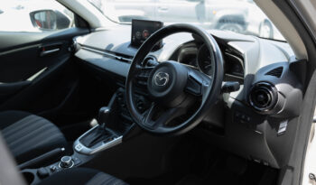 
									Mazda 2 full								