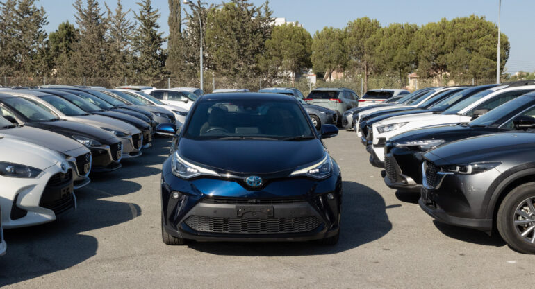 Toyota chr Blue