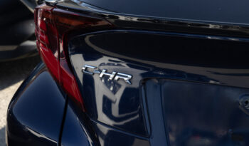 
									Toyota C-HR full								