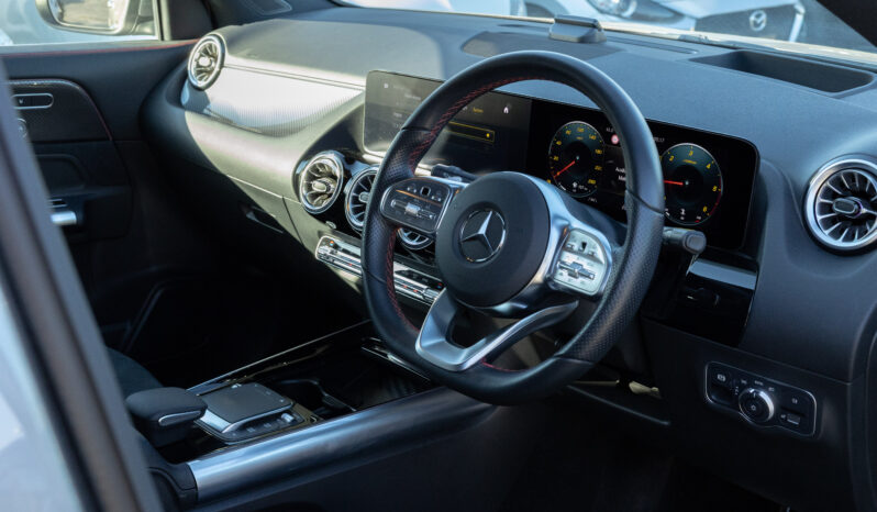 Mercedes Benz GLA200d