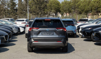 
									Toyota RAV4 full								
