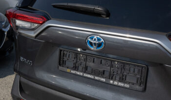 
									Toyota RAV4 full								