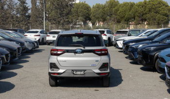
									Toyota Raize Hybrid full								