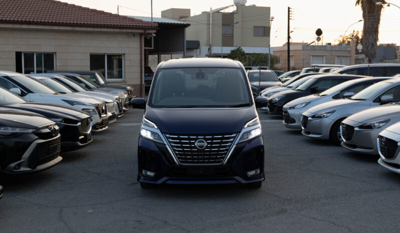 Nissan Serena V-Chair Cab