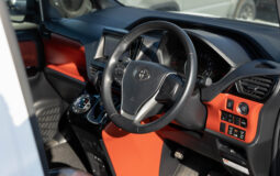 Toyota Voxy Welcab