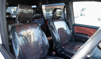 
									Toyota Voxy Welcab full								