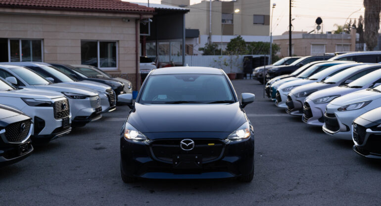 Mazda 2 two tone